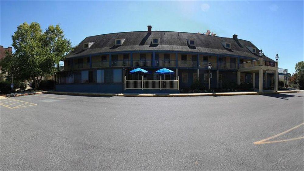 Clarion Inn Strasburg - Lancaster Exterior photo